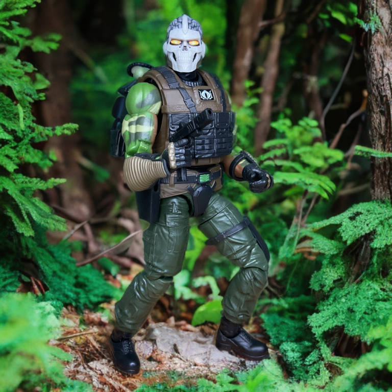 G.I. Joe Classified Grim-Viper Wildniskommando mit abnehmbarem Rucksack und Zwillingsmessern