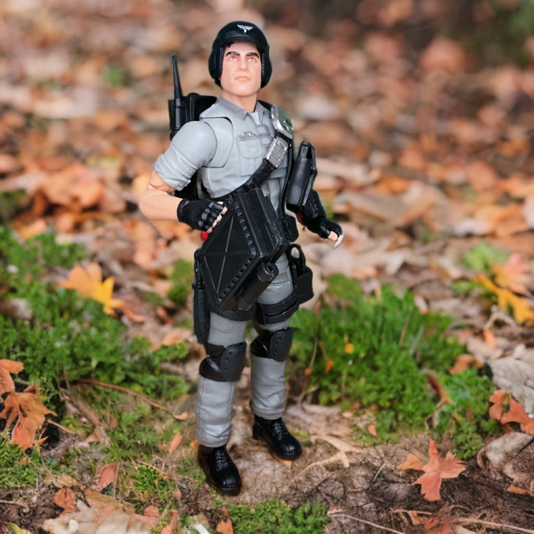 G.I. Joe Classified Mainframe #178 dans la pose dynamique “piratage sous le feu”.