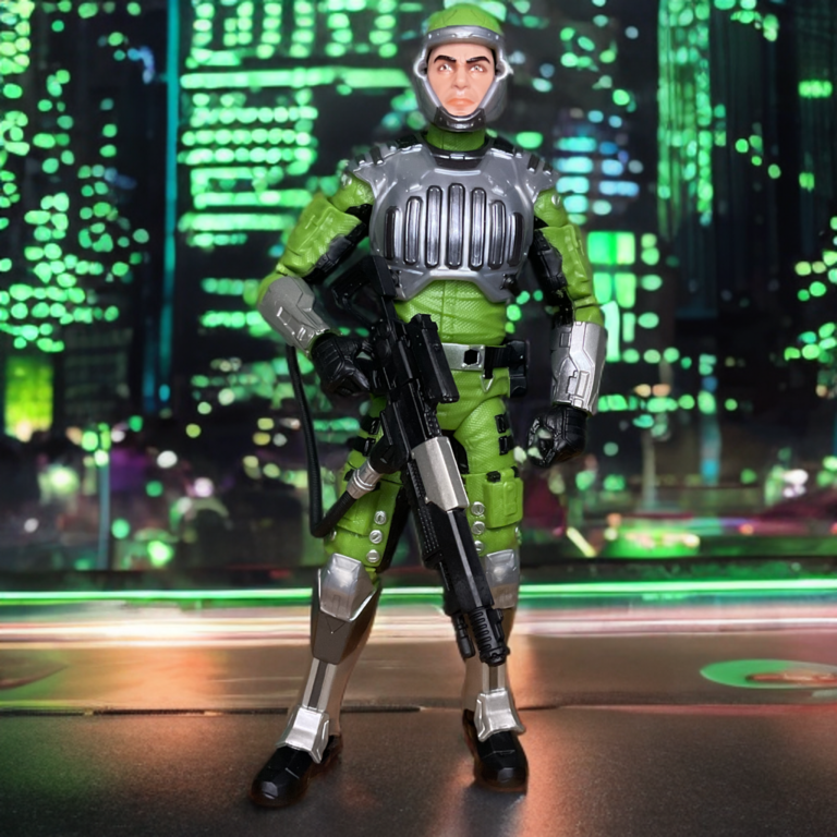 バイザーが開いて目が見えるSFフィギュアと、完全に閉じた戦闘用フェイスプレート。.