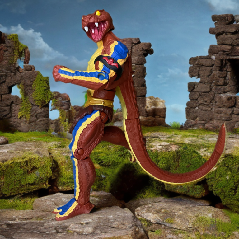 Masters of the Universe Classics Rattlor Sammlerfigur mit hochdetaillierten Schuppen zwischen antiken Ruinen