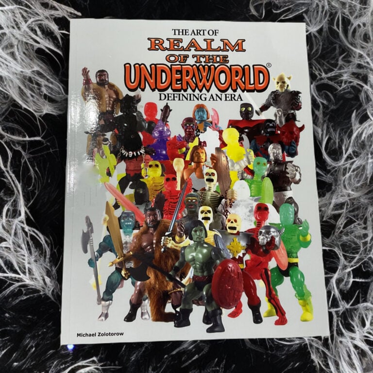 Realm of the Underworld Defining an Era Livre collector de 180 pages de Michael Zolotorow.