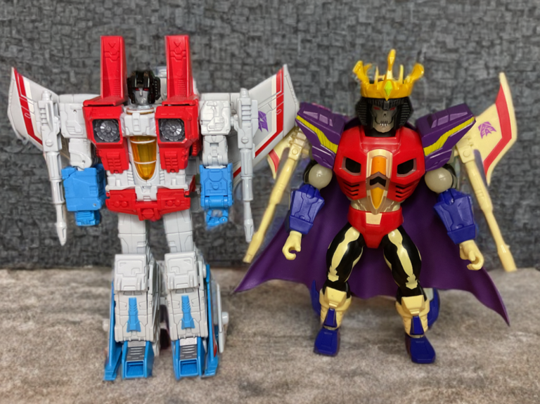 Starscream comparison to mash-up Starscream armor Scsre Glow.