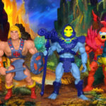 L'homme d'armes, He-Man, Skeletor, Beast Man et Mer-Man de l'ensemble exclusif Lords of Power de MOTU Origins.