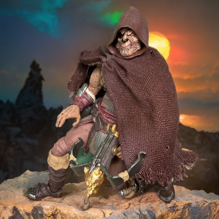 Figura de acción Jaeger de Crisol Salvaje en pose apuntando con la ballesta hacia delante, arnés desmontable visible, brazos peludos tensos para la acción.
