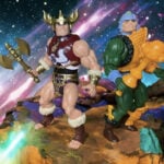 Die Masters of the Universe Origins Man At Arms-Figur wird neben dem Barbaros-Helden aus Legends of Dragonore ausgestellt, um den ultimativen Vergleich unter den 5,5 Zoll großen Fantasy-Actionfiguren zu ermöglichen.