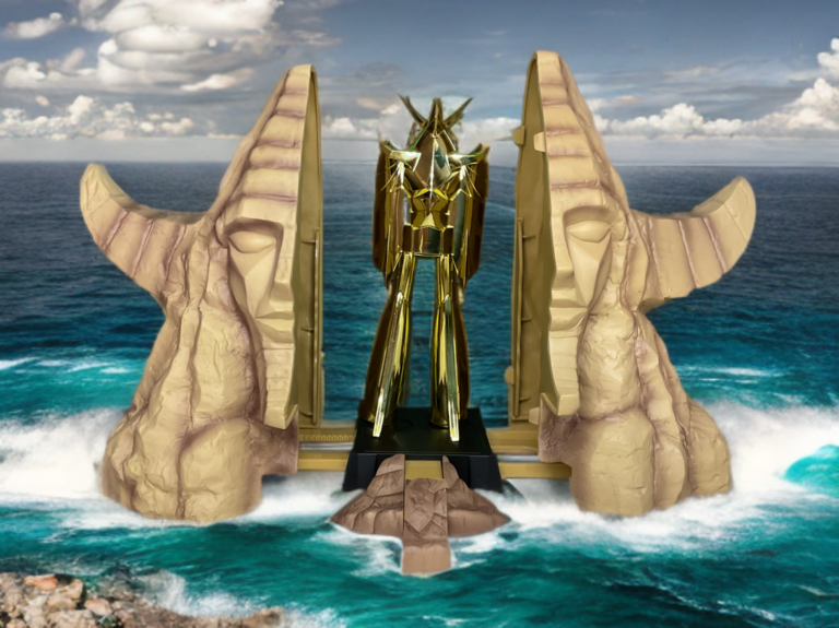 The God Face Mountain opening to reveal the golden Raideen statue inside.