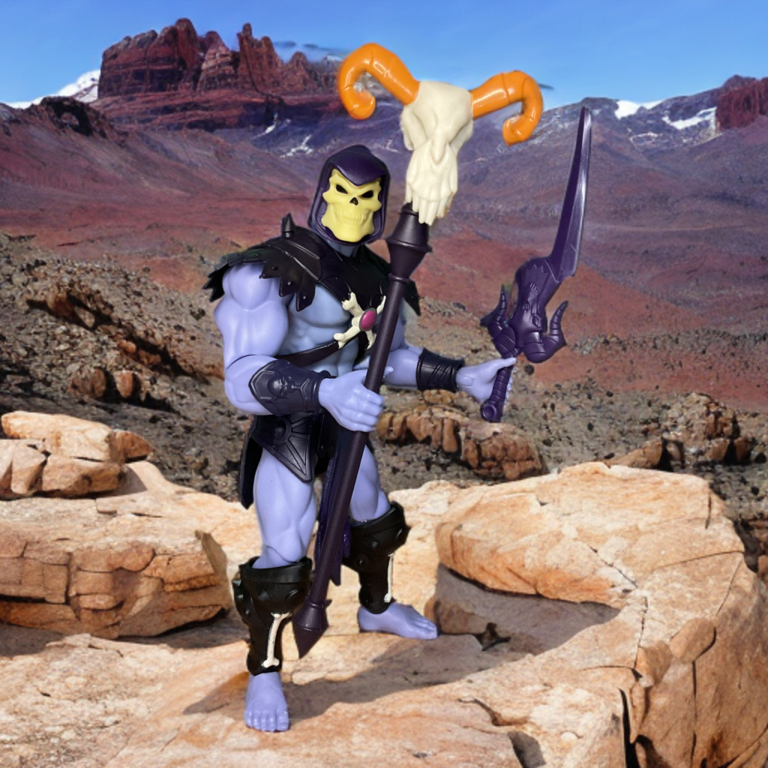 200X Skeletor figure demonstrating 16 points of articulation in a deep battle crouch.