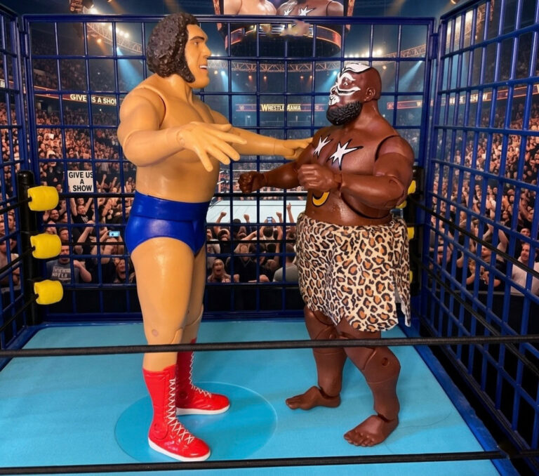 Fantasy Action Figures diorama of Kamala vs Andre the Giant in a clash of monsters.