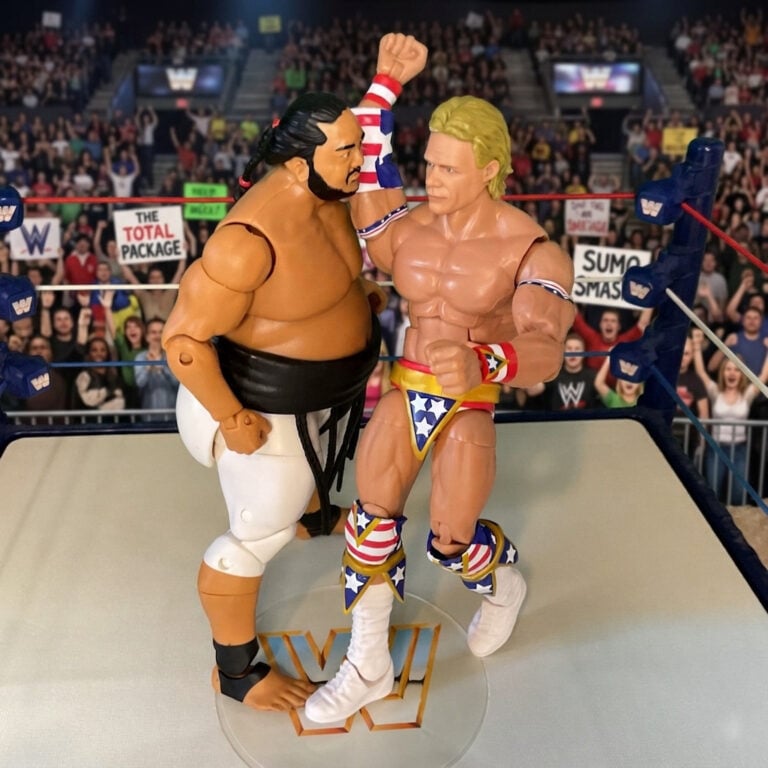 Lex Luger action figure in his main event push against Yokozuna.