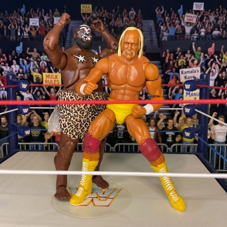 Fantasy Action Figures diorama of Kamala the Ugandan Giant vs Hulk Hogan.