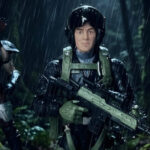 Bonecos de ação do G.I. Joe, Zartan e Ripcord, em uma cena tensa de emboscada na selva da Ilha Cobra, retratando o clássico enredo de roubo de identidade dos quadrinhos da Marvel.