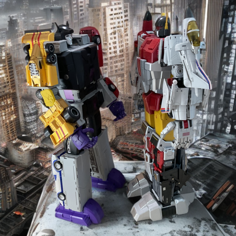 Medium shot profile of DX9 Attila Menasor staring down Zeta Toys Superion in an epic third-party combiner showdown.